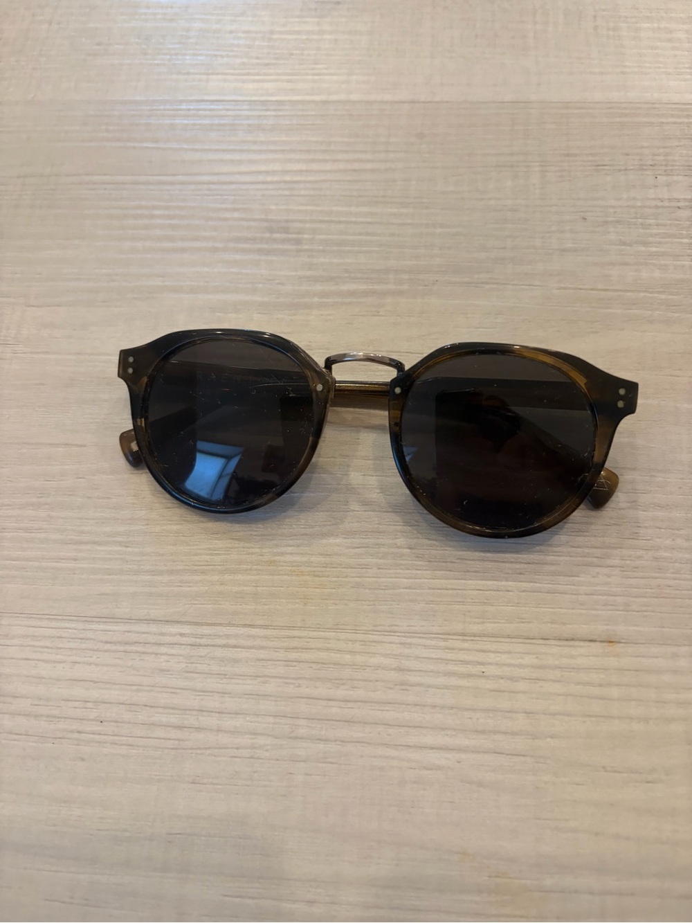 RAEN Tortoiseshell Round Sunglasses with Dark Brown Lenses
